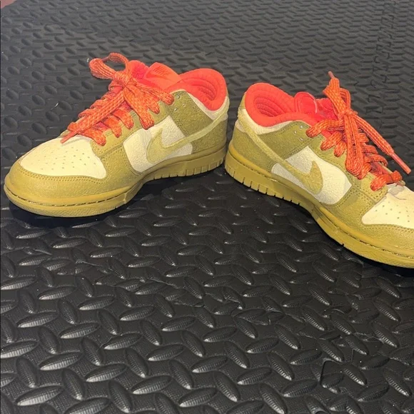 Nike Dunk Low Bronzine Picante Red Womens Size 6 - Picture 5 of 9